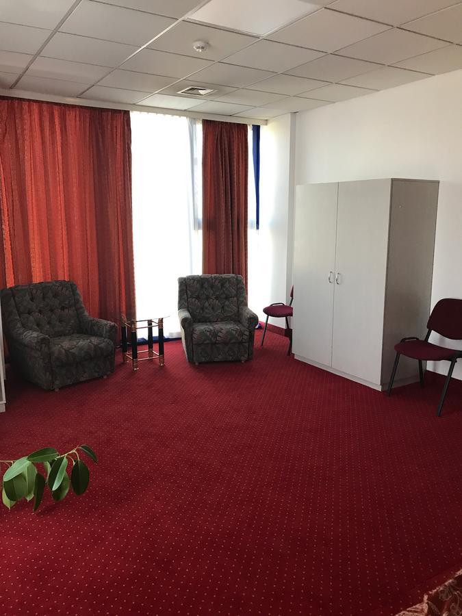 Apartament In Regim Hotelier Bacau Luaran gambar