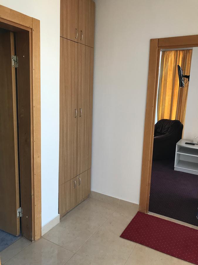 Apartament In Regim Hotelier Bacau Luaran gambar