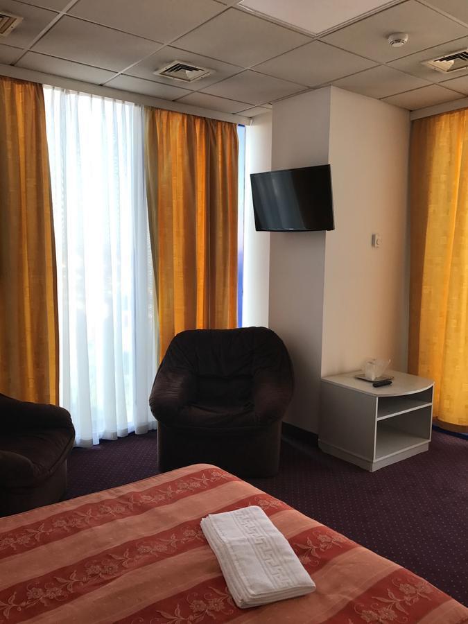 Apartament In Regim Hotelier Bacau Luaran gambar